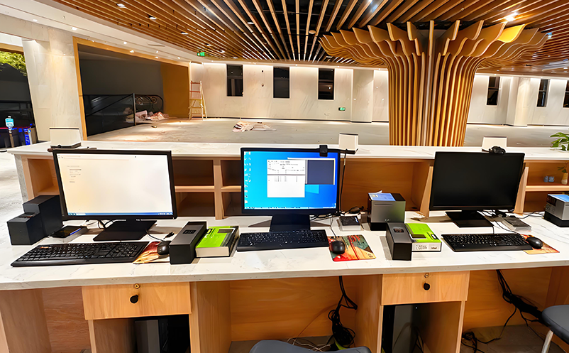 景区人脸闸机系统：如何识别“双人并进”违规入园？